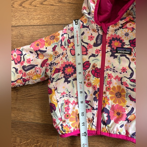 Patagonia Reversible Floral and Pink Baby Jacket Size 12-18 months - Picture 8 of 8